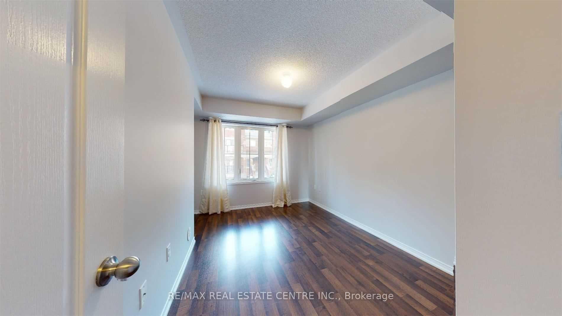 2488 Post Road Unit 18 photo 15
