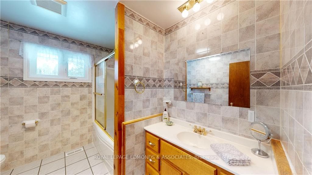 125 GRIFFITH WAGNER Road photo 23