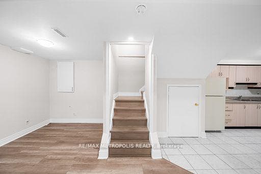 60 Cranberry Crescent Unit BSMT photo 3