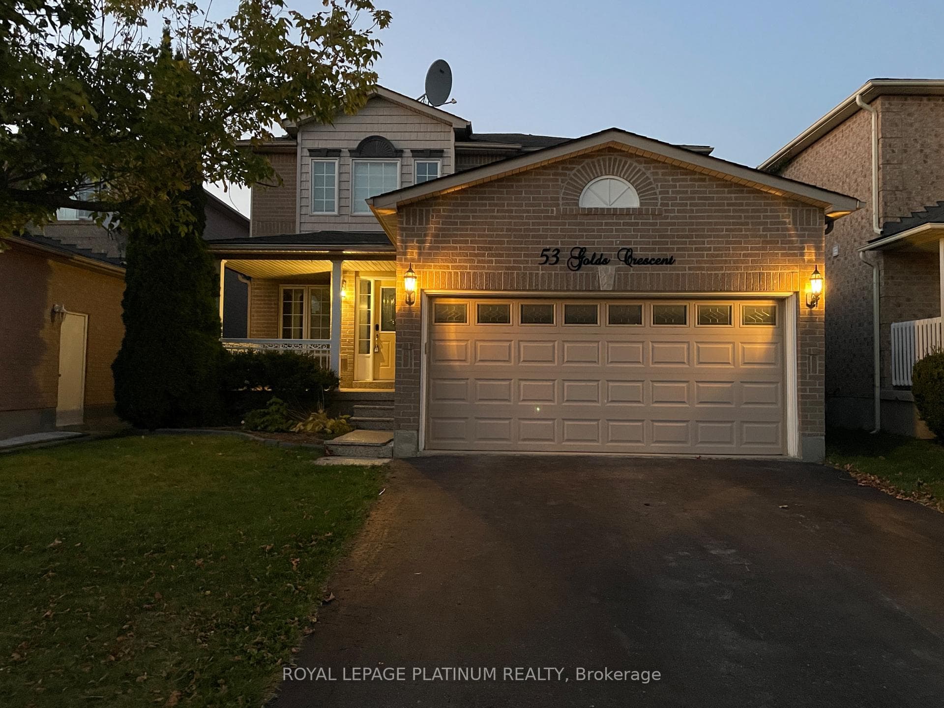 53 Golds Crescent photo 1