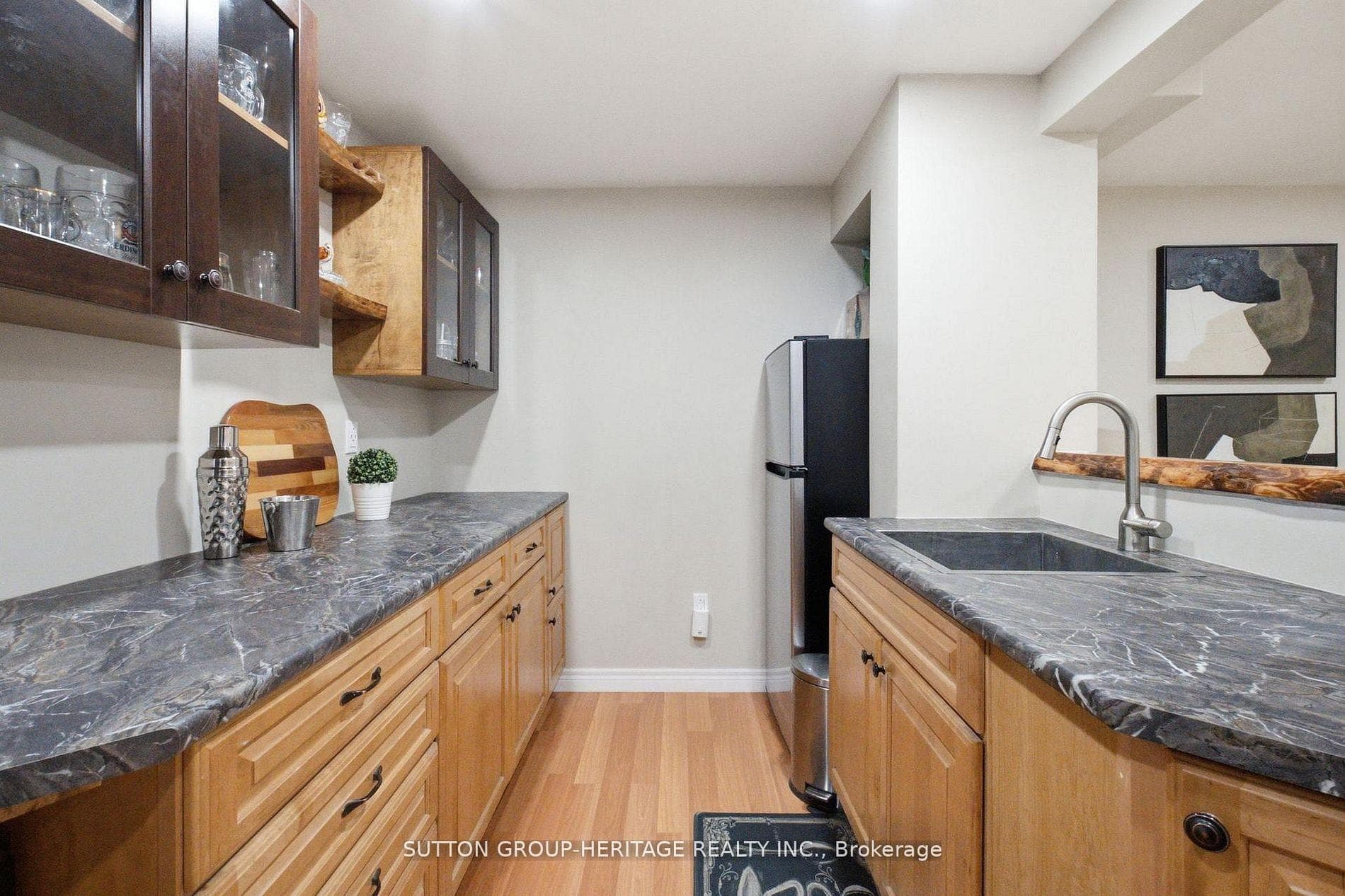 1413 Beaverbrook Court photo 28