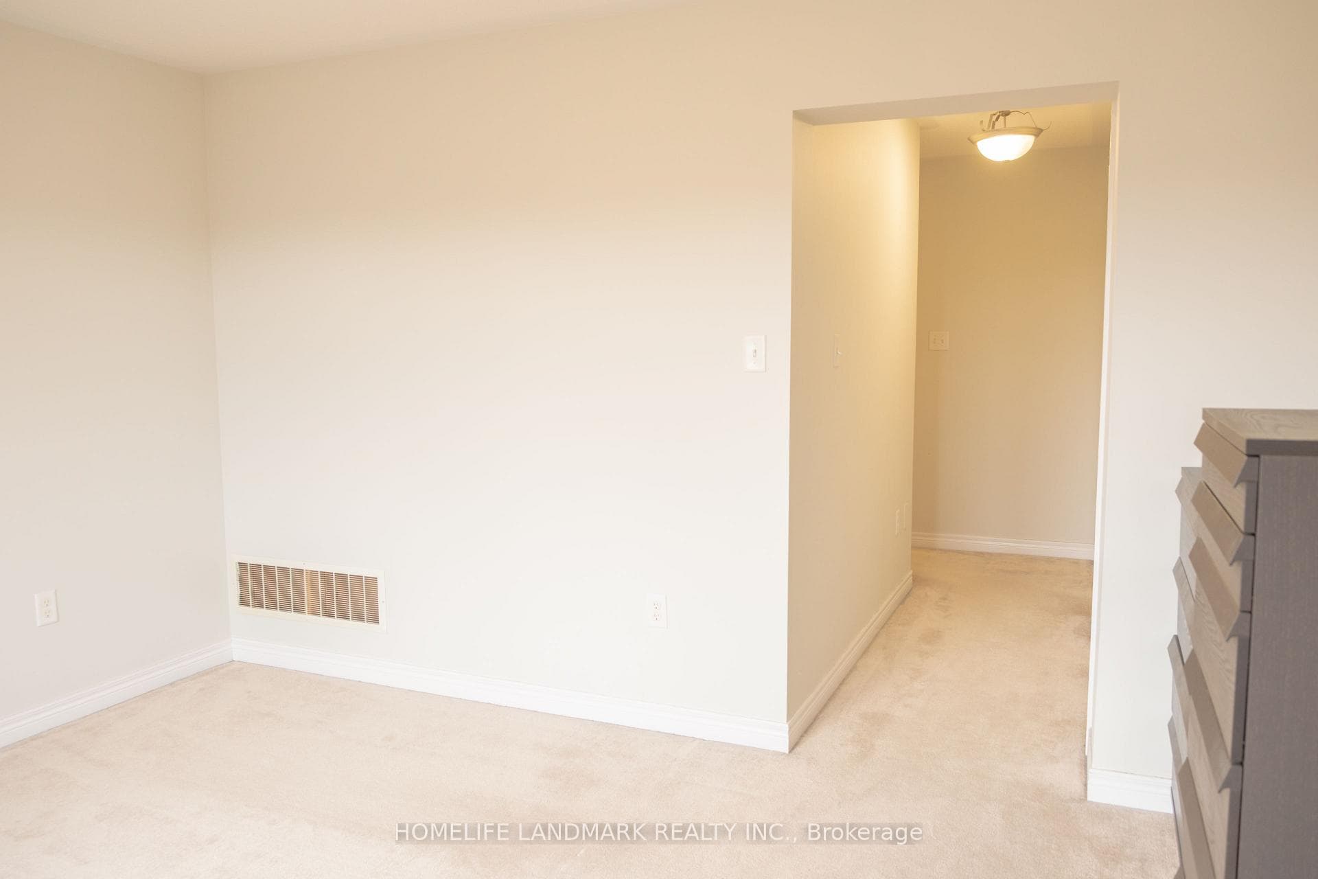 3 Kawneer Terrace photo 9