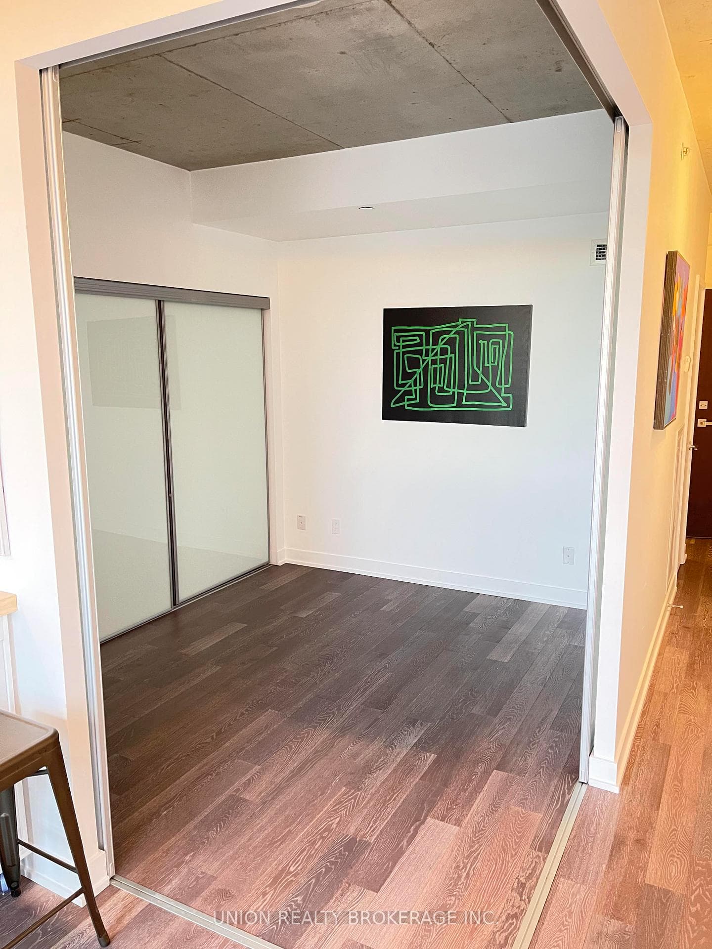 1190 Dundas Street Unit 823 photo 13