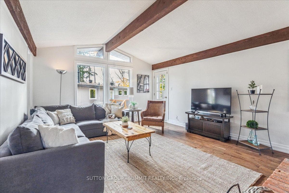 756 King Road photo 8