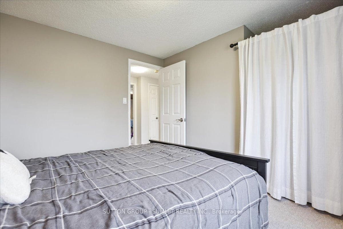 2915 Headon Forest Drive Unit 7 photo 21