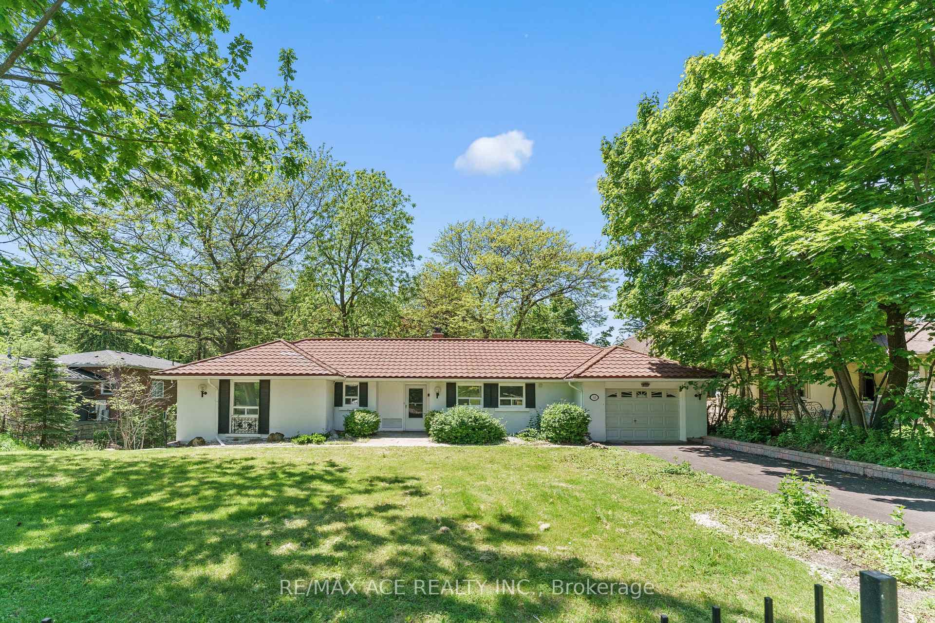 16 Parkcrest Drive photo 33
