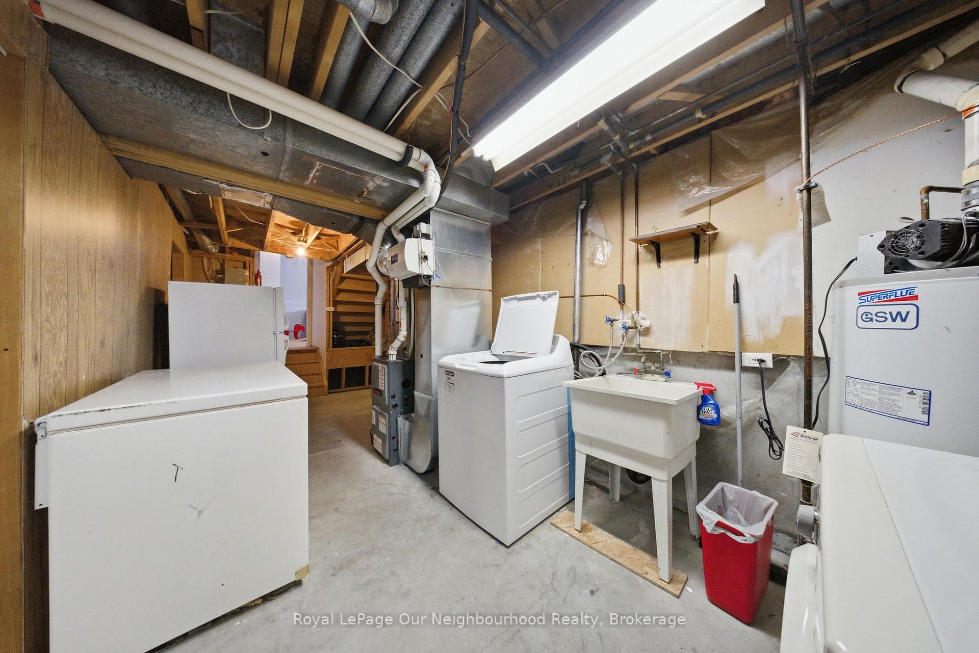109 Ardwick Street photo 37