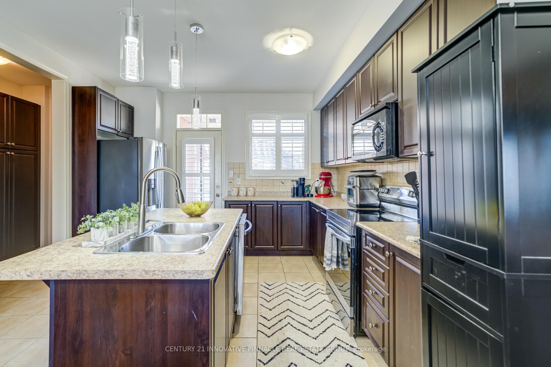 1701 Finch Avenue Unit 9 photo 18
