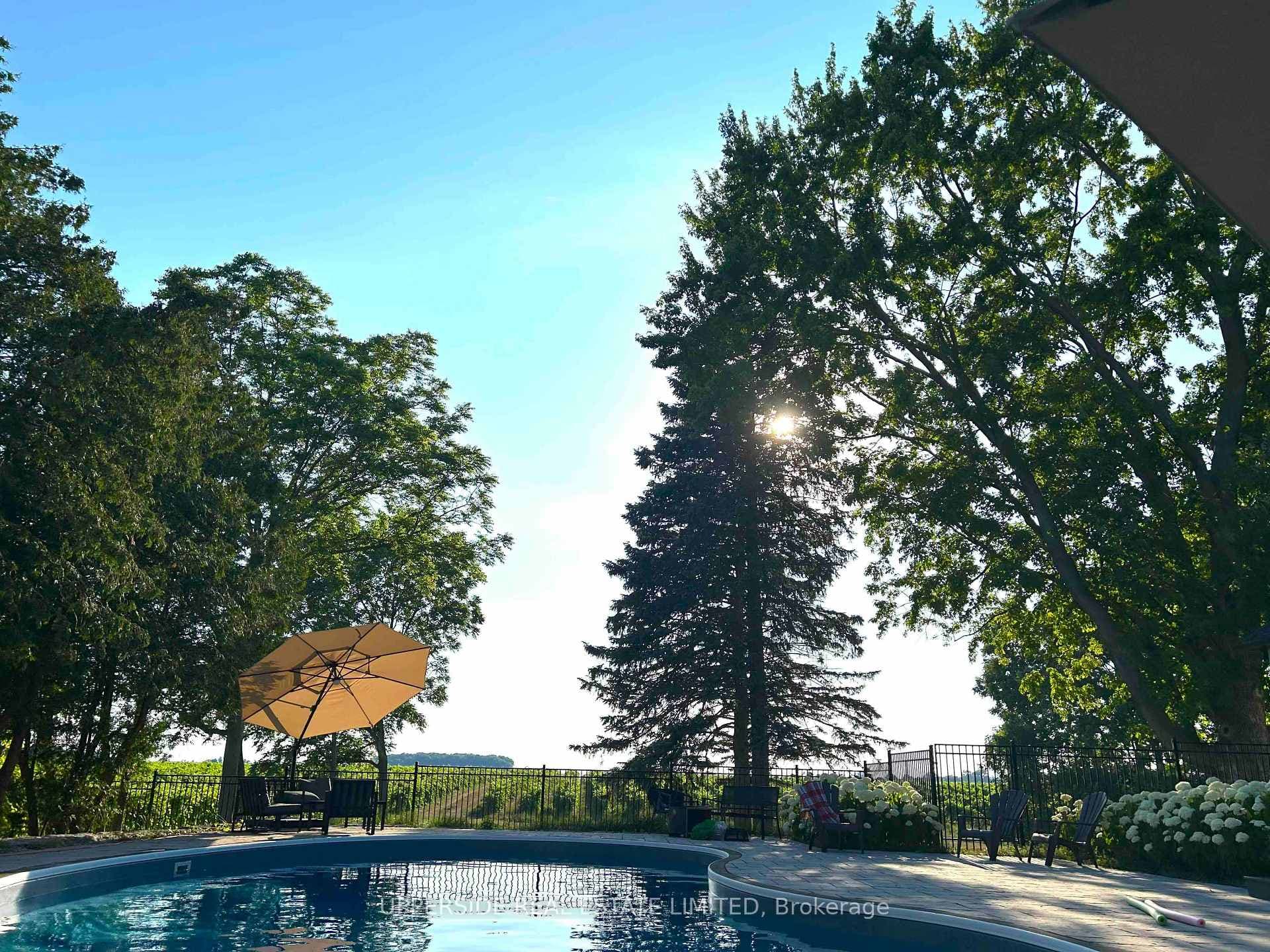 15886 Niagara Parkway photo 9
