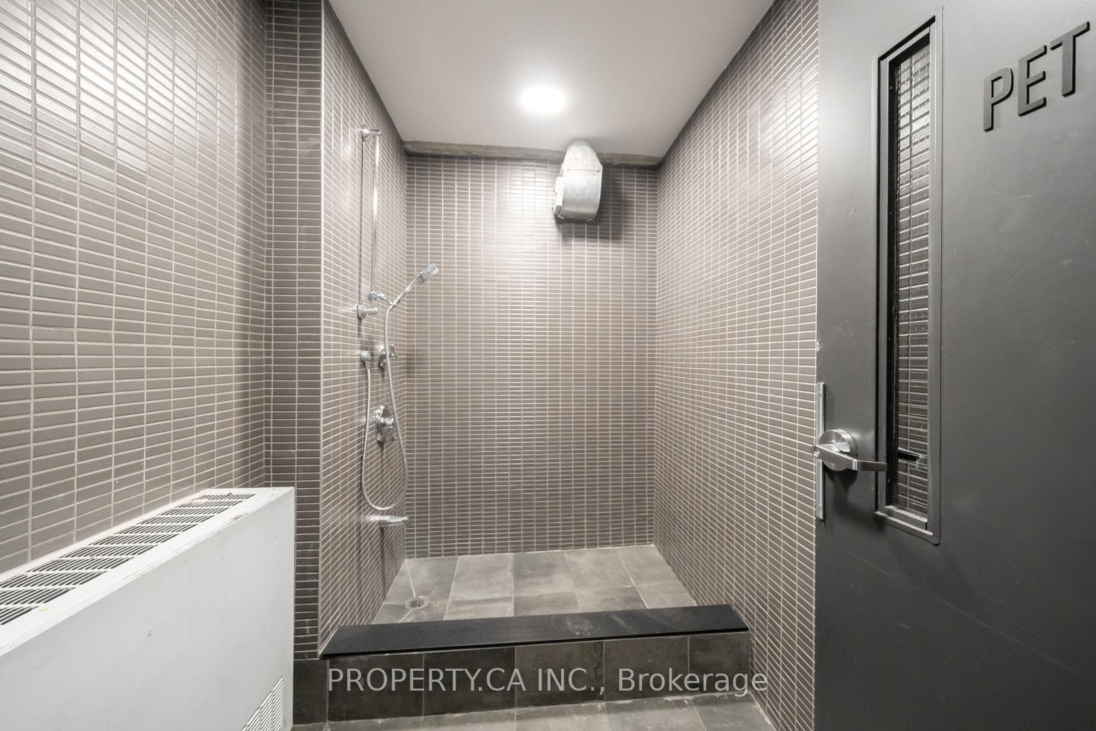 7 Smith Crescent Unit 212 photo 31