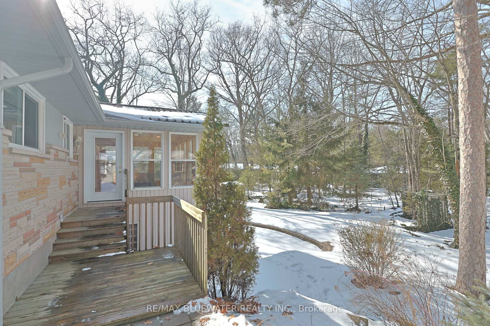 10300 Pines Parkway photo 43