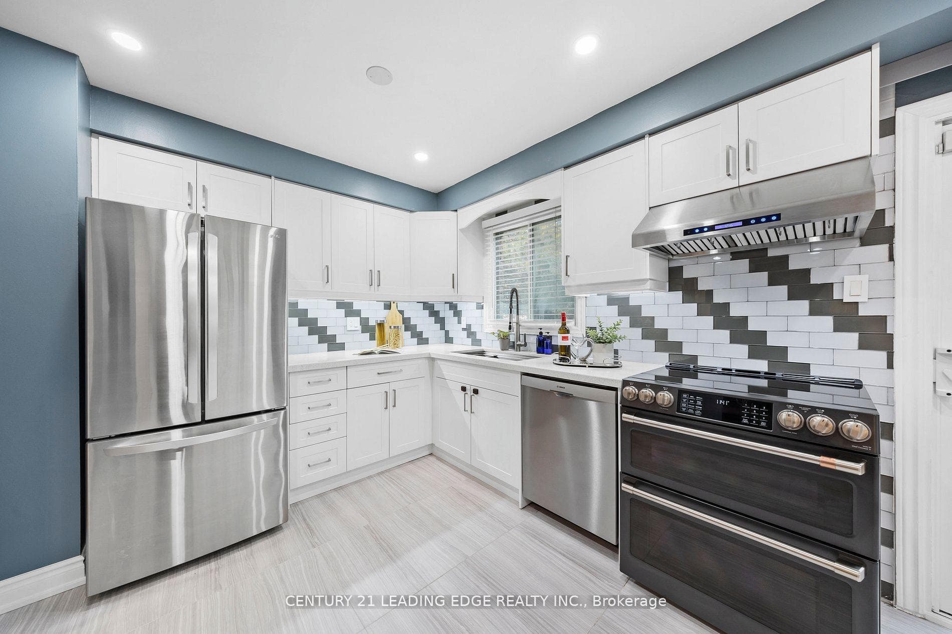 47 Peachtree Place photo 13