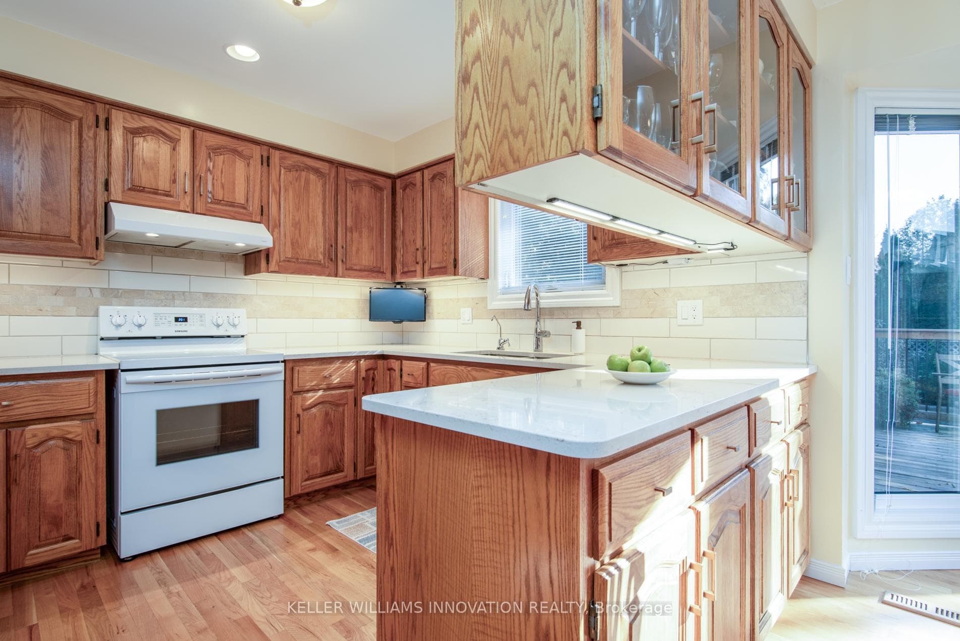 96 Niska Road photo 20