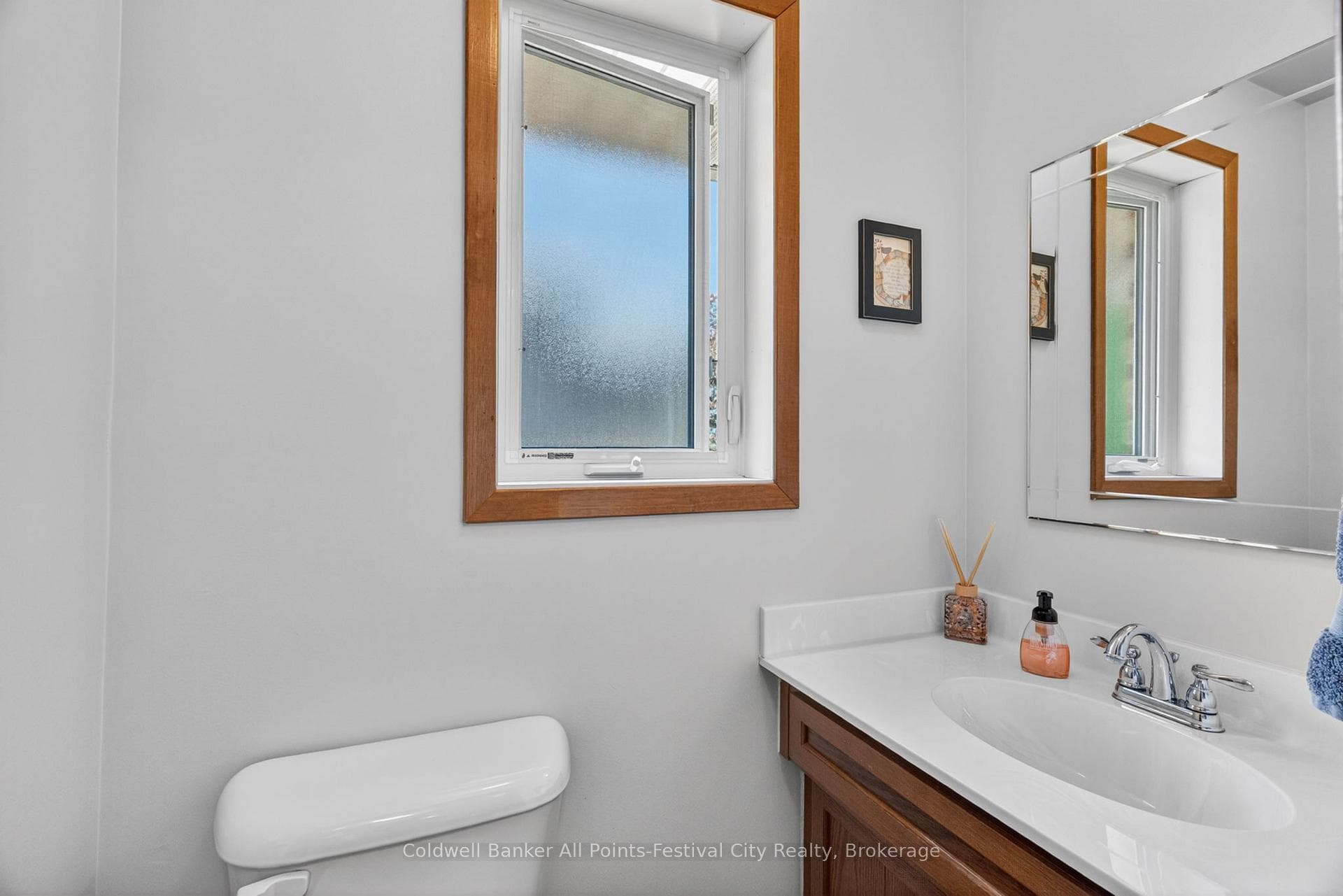 30 Mohawk Crescent photo 28