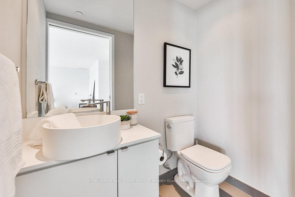60 Colborne Street Unit 2501 photo 31
