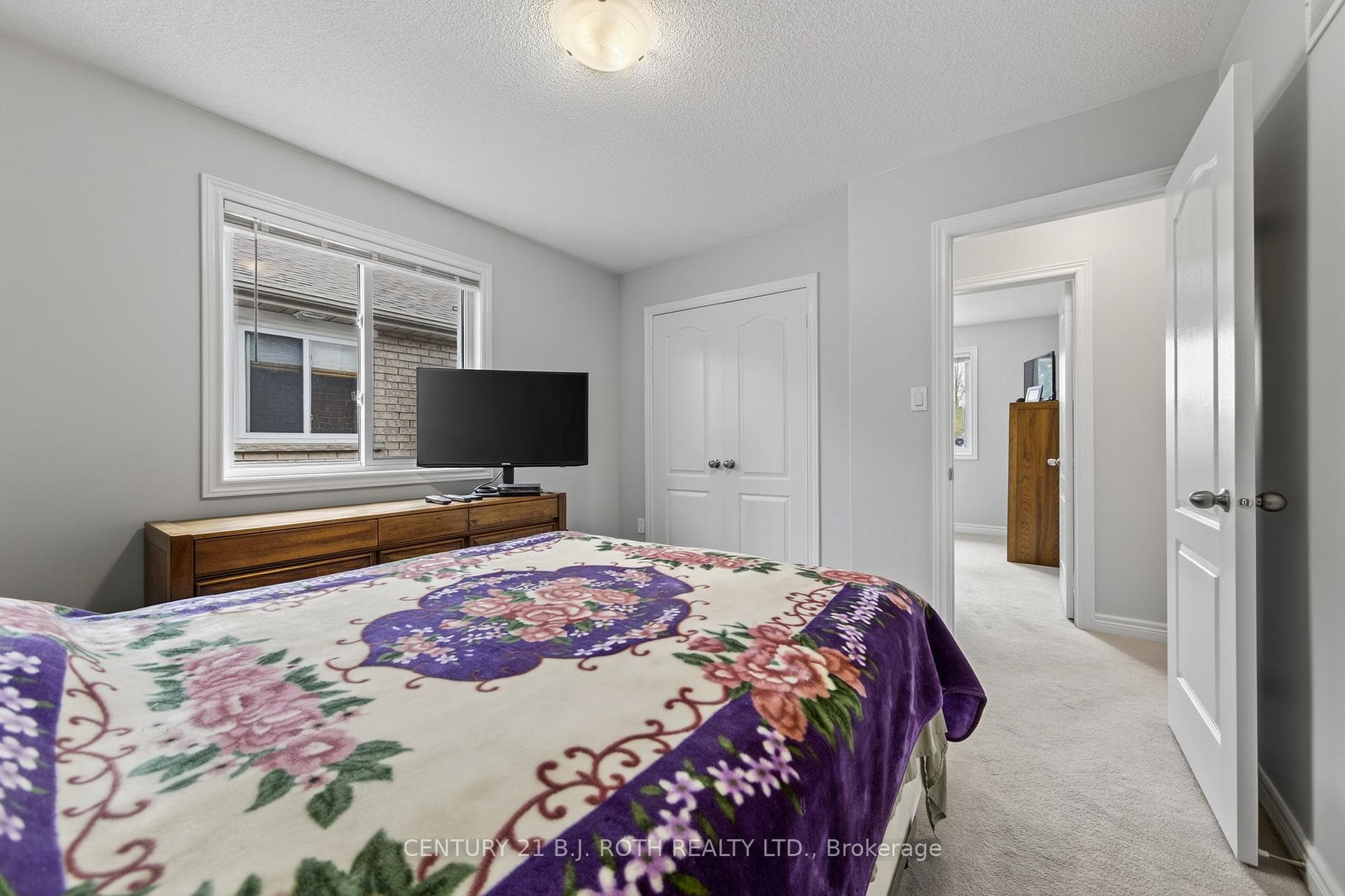 655 Glen Cedar Crescent photo 30