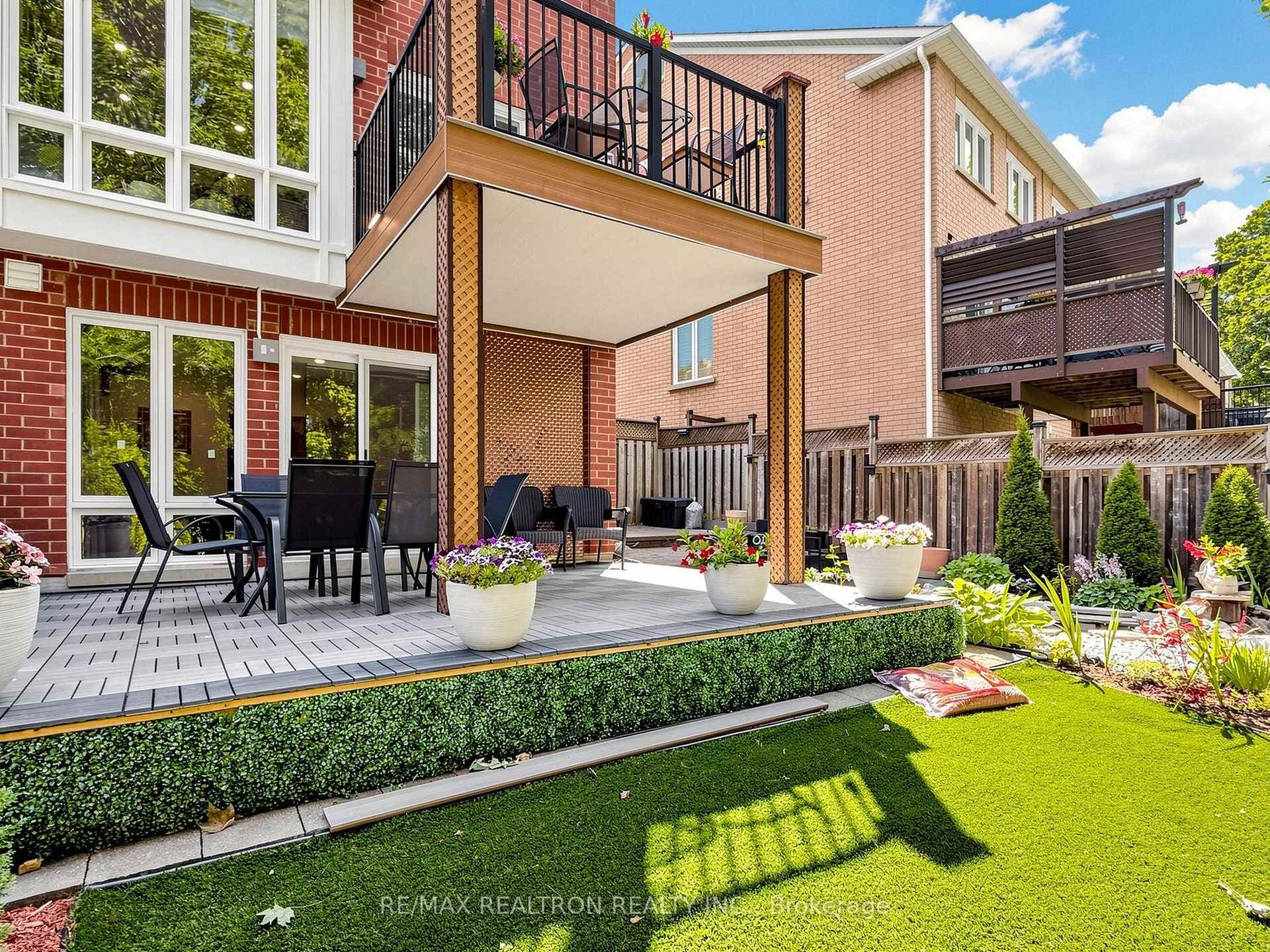 68 Dallimore Circle photo 40