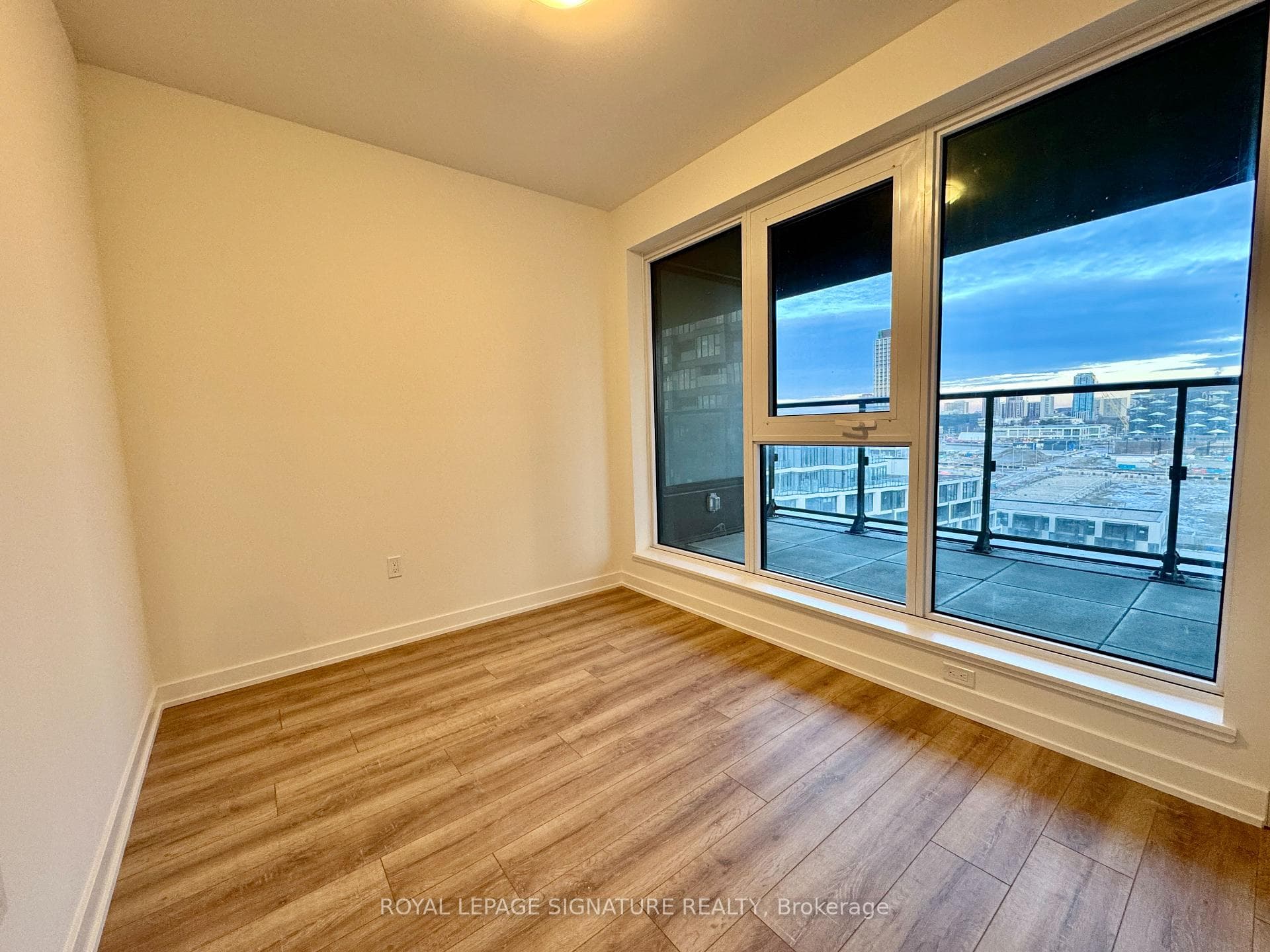 1 Quarrington Lane Unit 920 photo 6