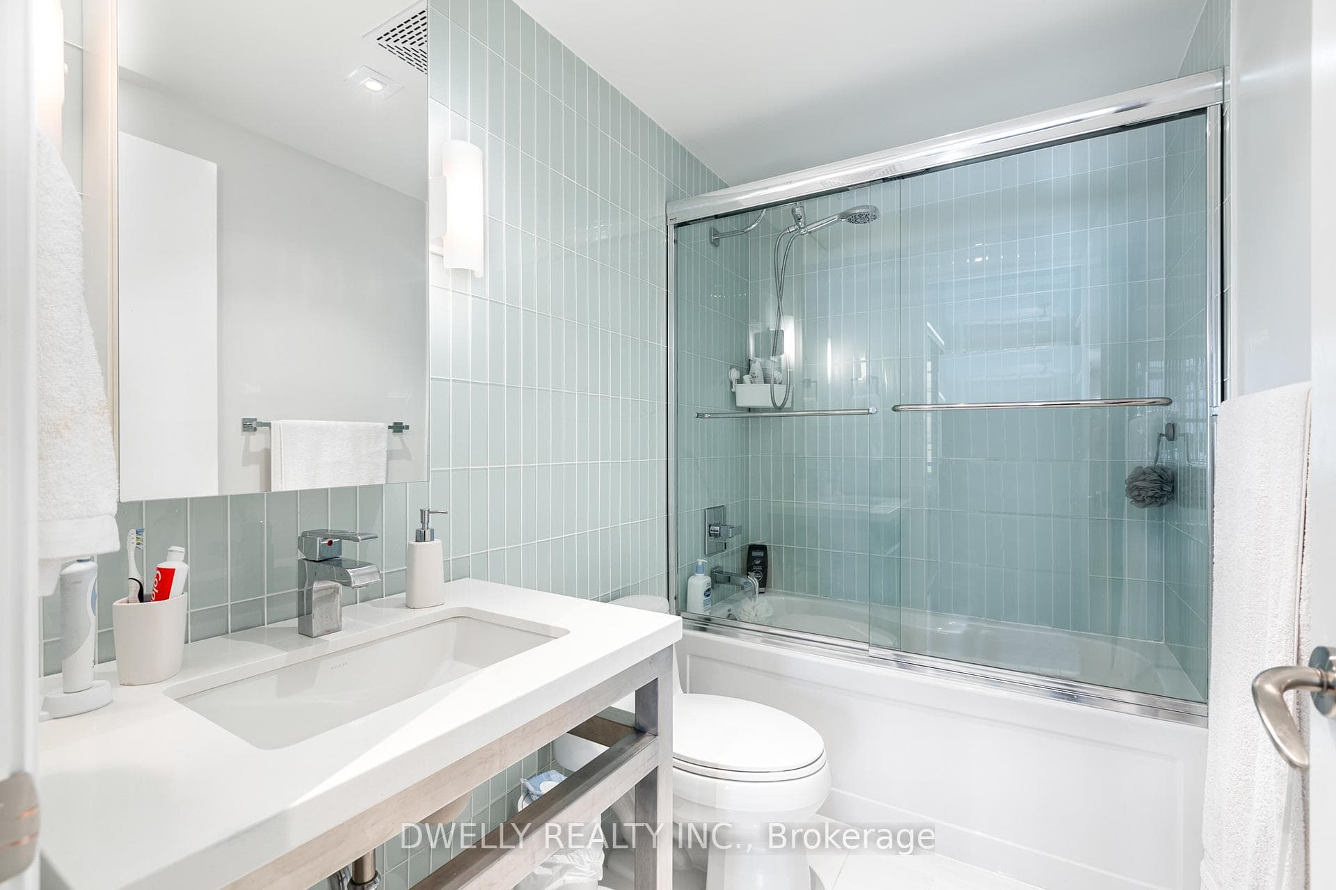 80 John Street Unit 1701 photo 9