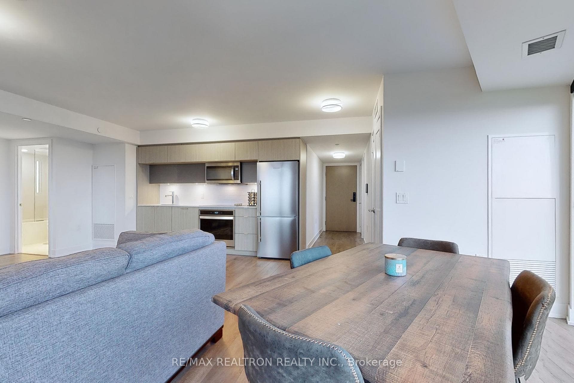 575 Bloor Street Unit 1503 photo 21