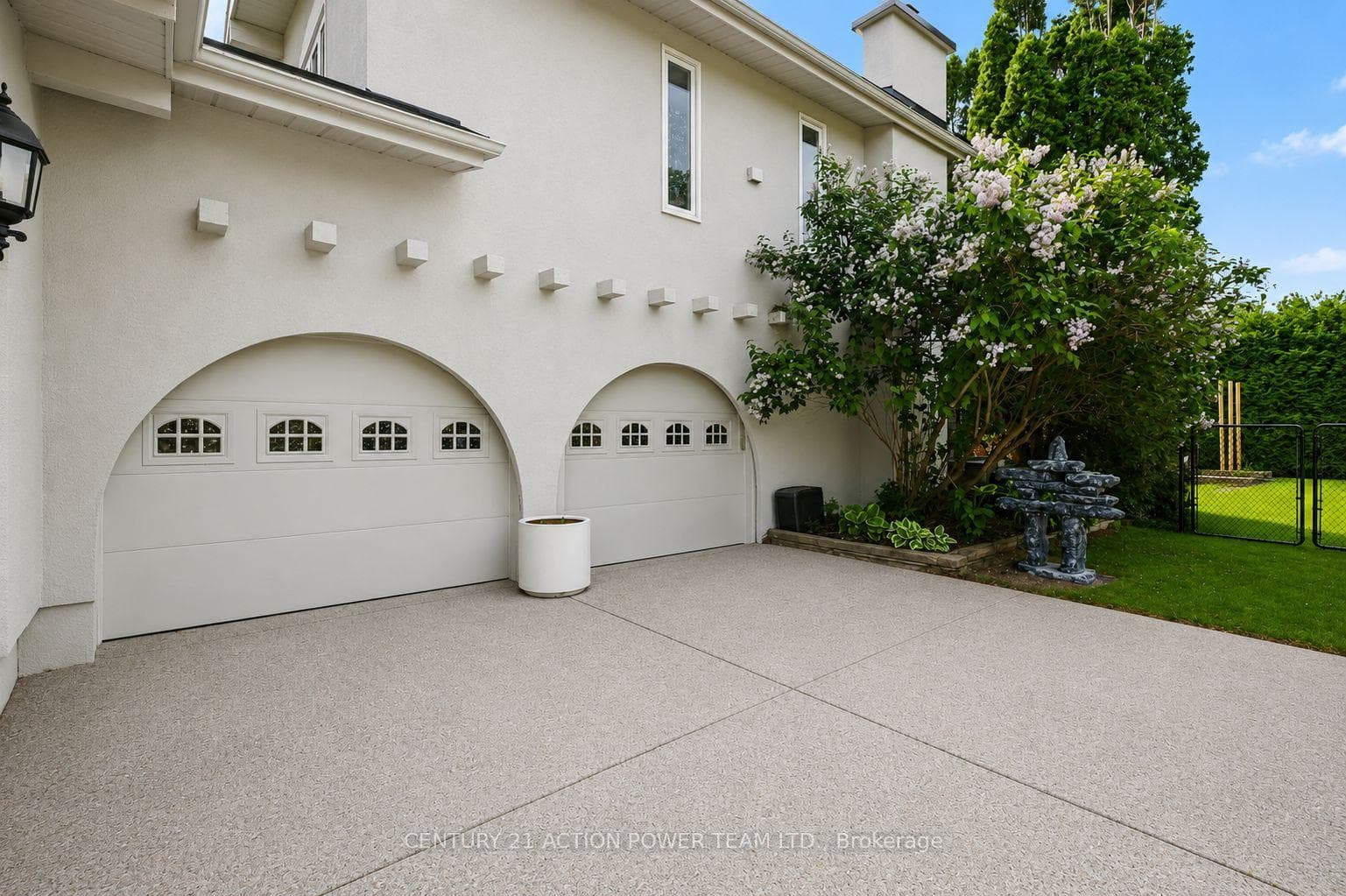 1558 BELLA VISTA Drive photo 4