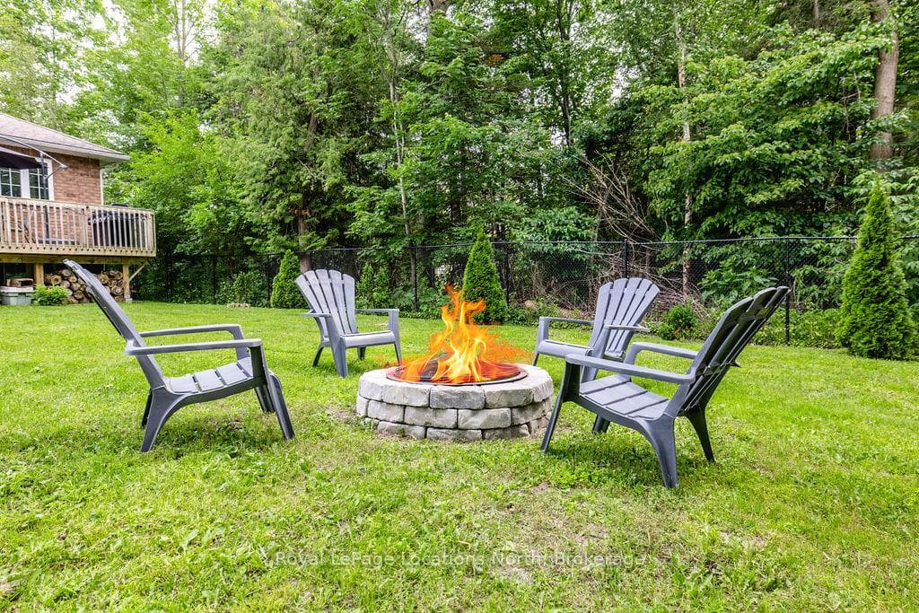 54 ROYAL BEECH Drive photo 7