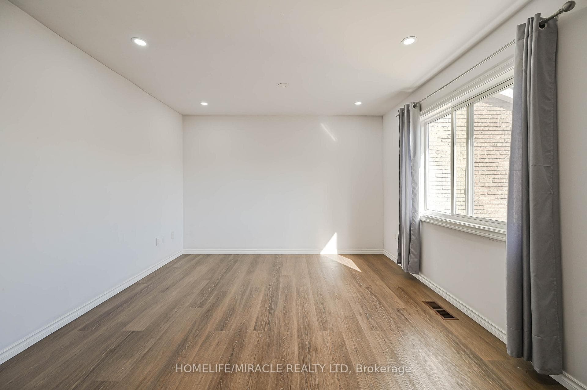 2012 Martin Grove Road Unit 48 photo 27