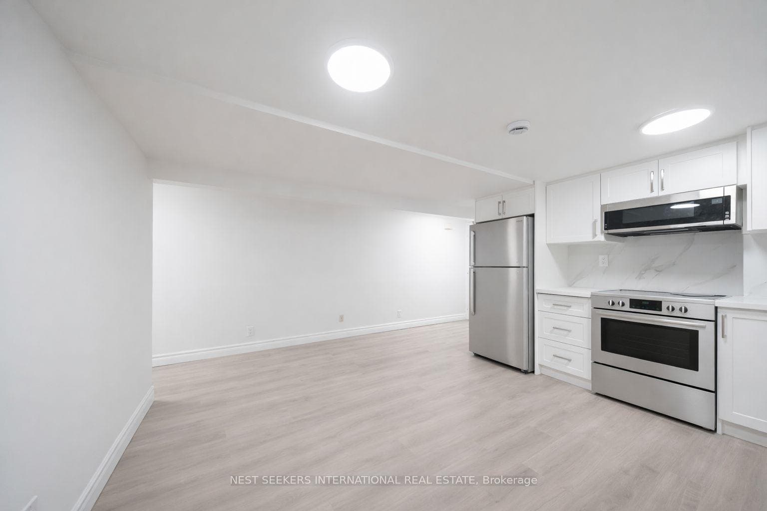 963 Avenue Road Unit 5 photo 6