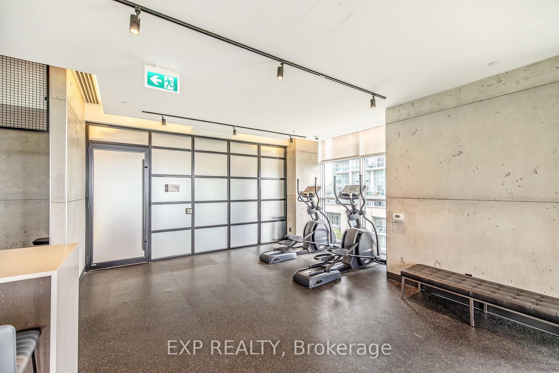 251 Manitoba Street Unit 1013 photo 23