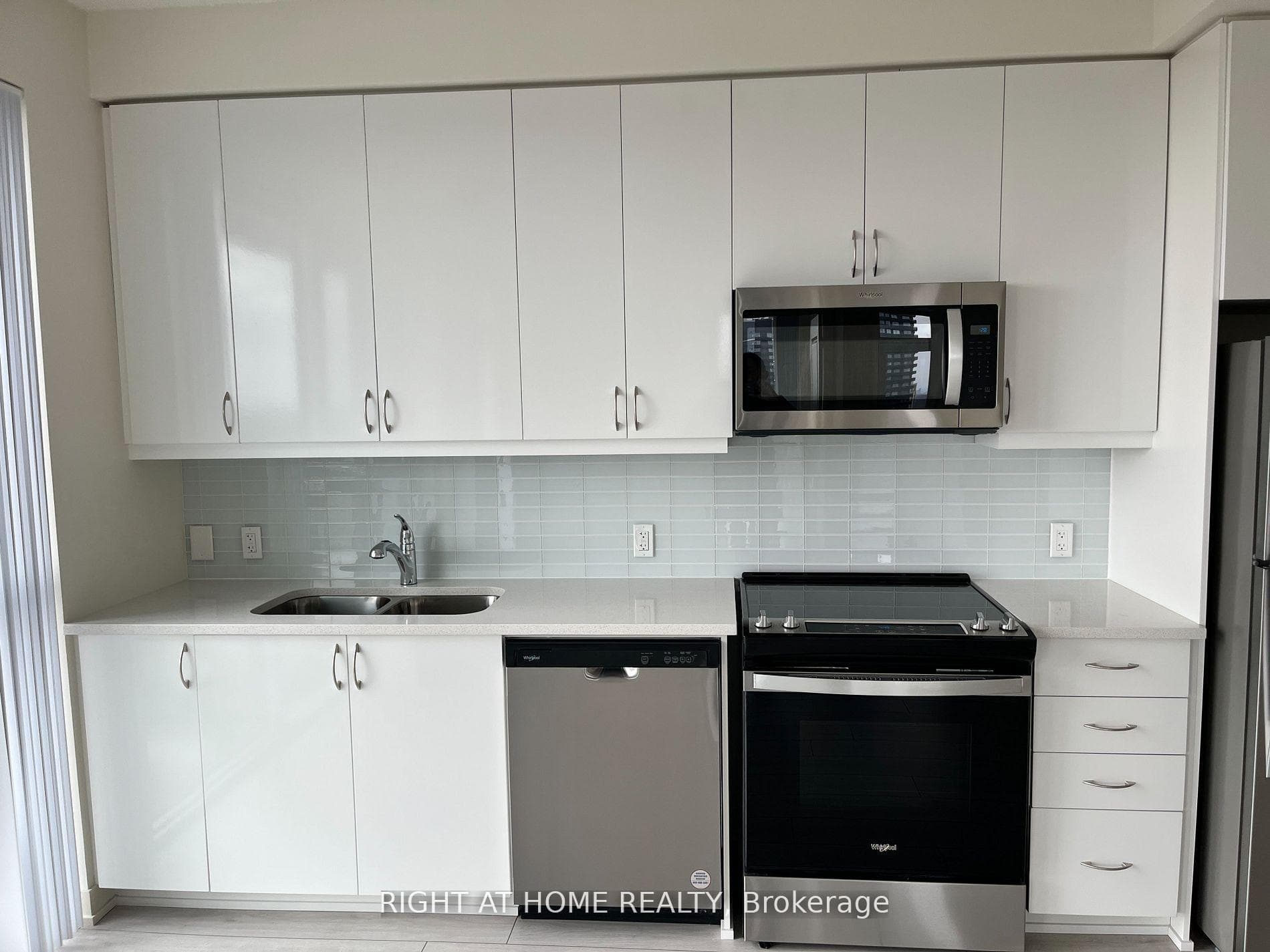 4955 Yonge Street Unit 3008 photo 4