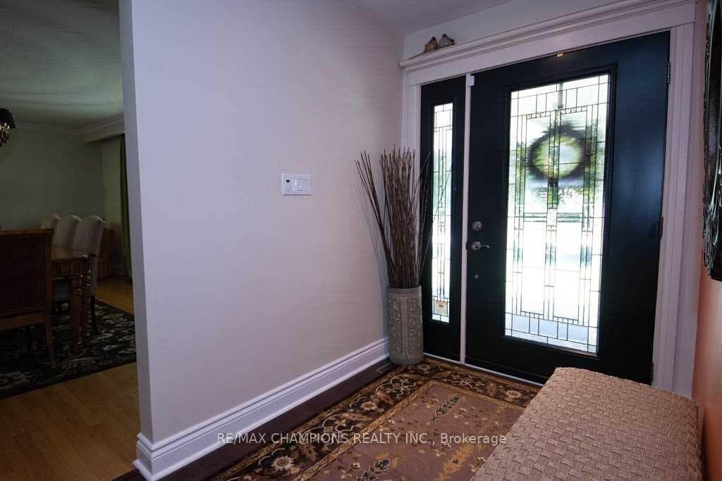 85 Hillside Drive photo 2