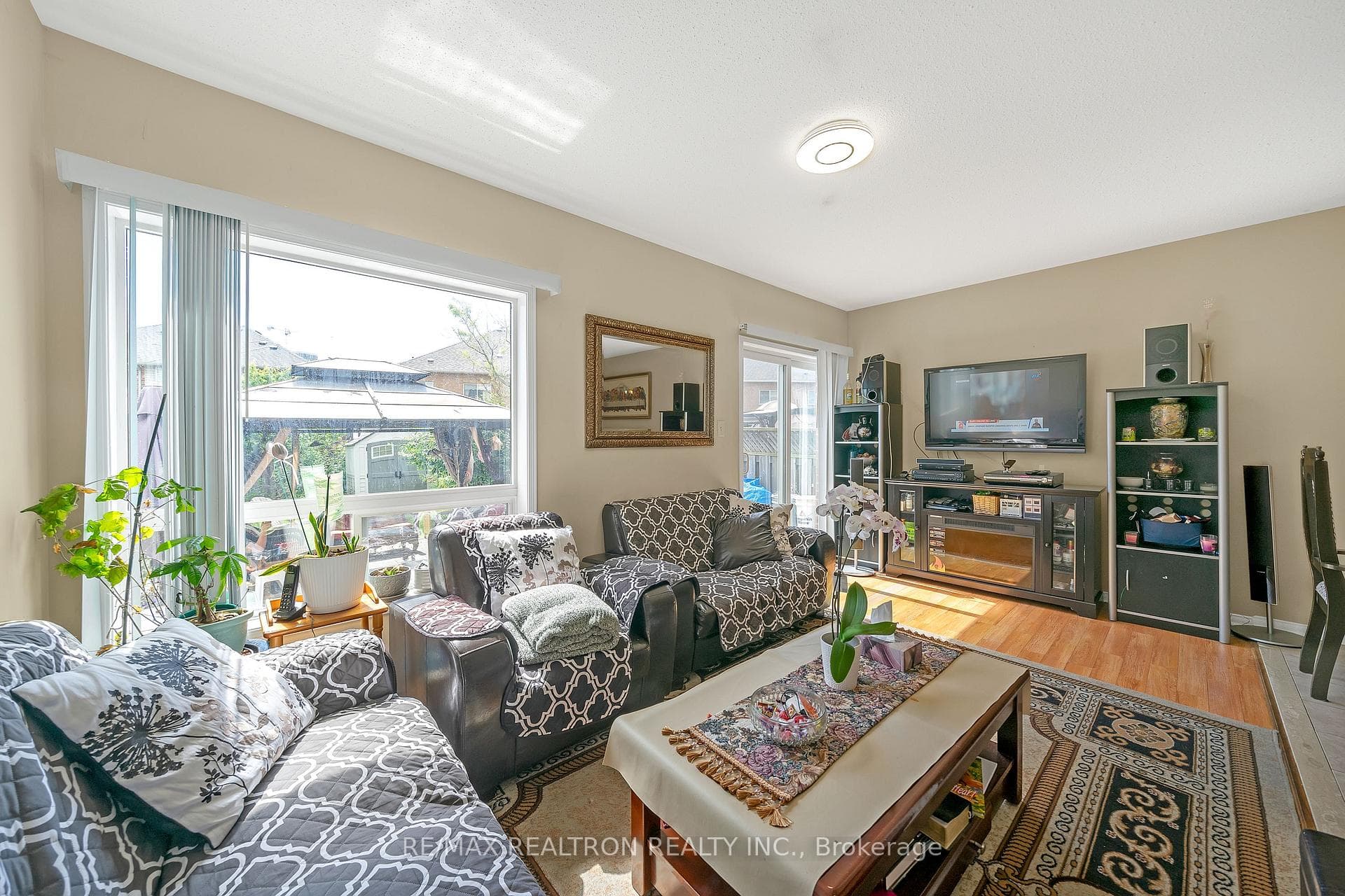 85 Sweetriver Boulevard photo 16