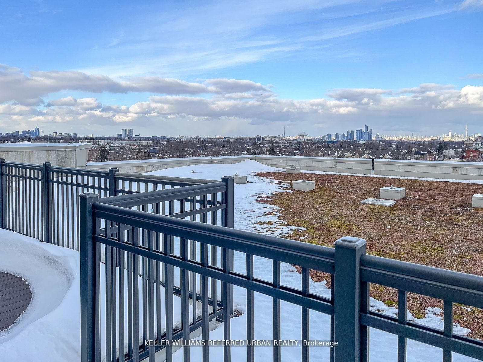3563 Lake Shore Boulevard Unit 203 photo 21