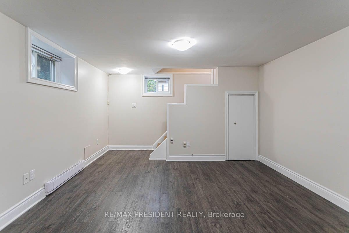 2280 Mountainside Drive Unit Lower photo 9