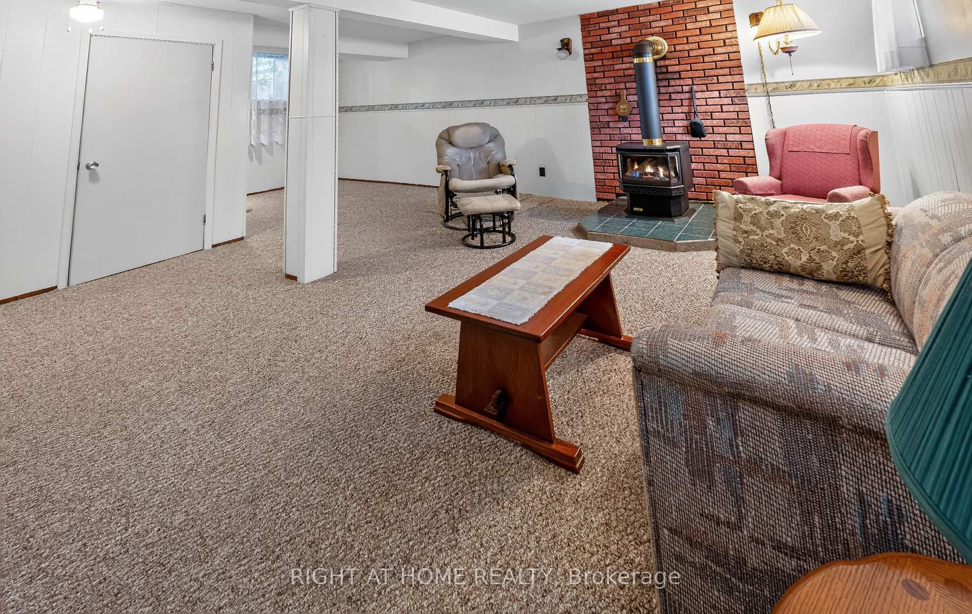 49 Locke Avenue photo 24