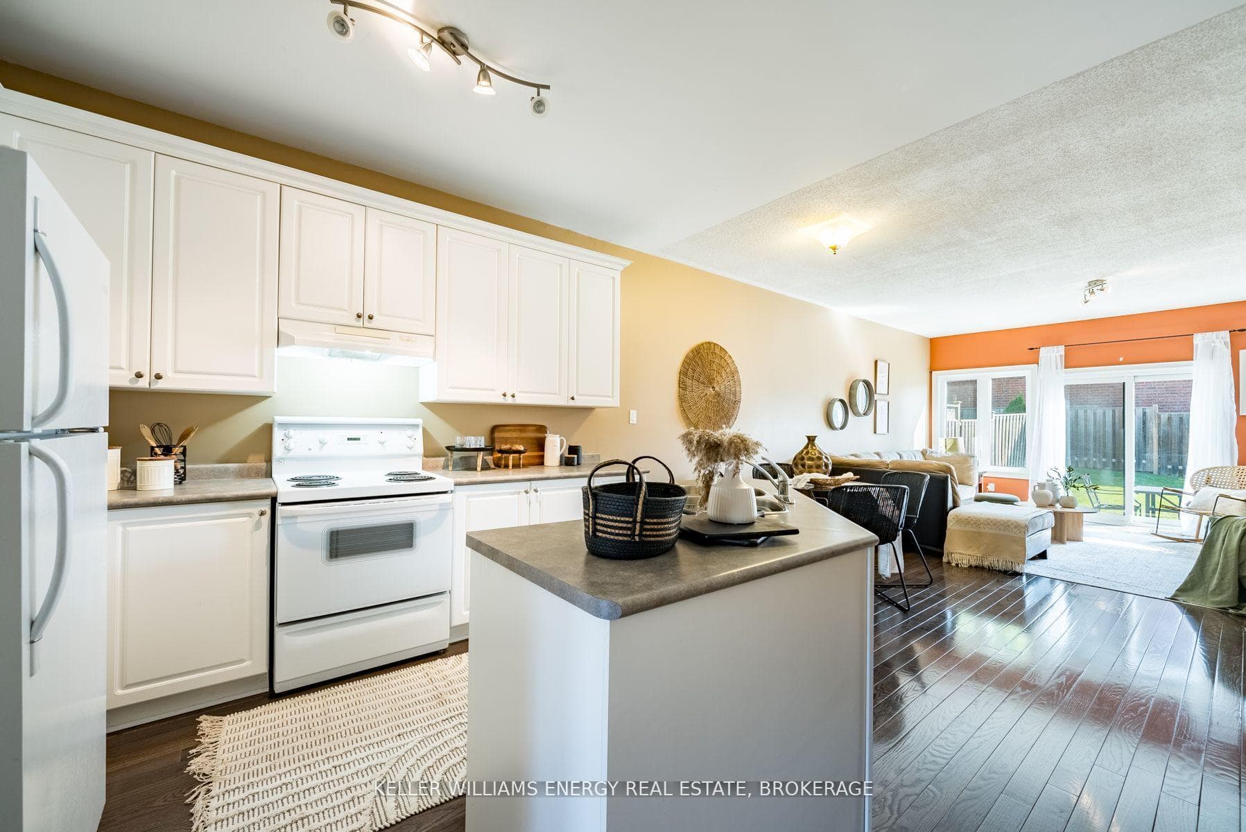 719 Ormond Drive photo 6