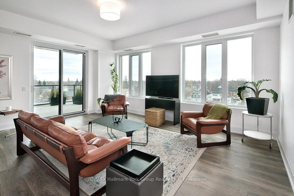 1 Hume Street Unit 505 photo 9