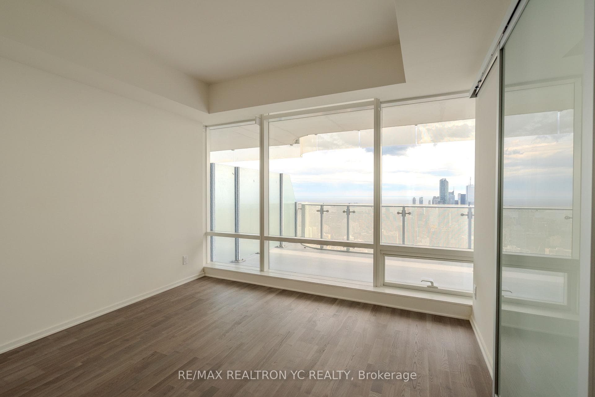 1 Bloor Street Unit 5905 photo 7