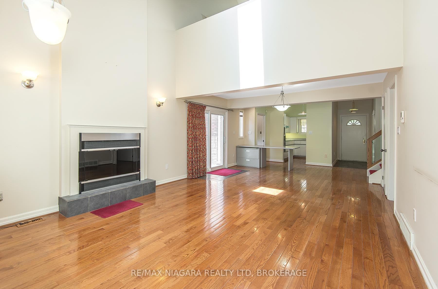 6254 Gore Street photo 10