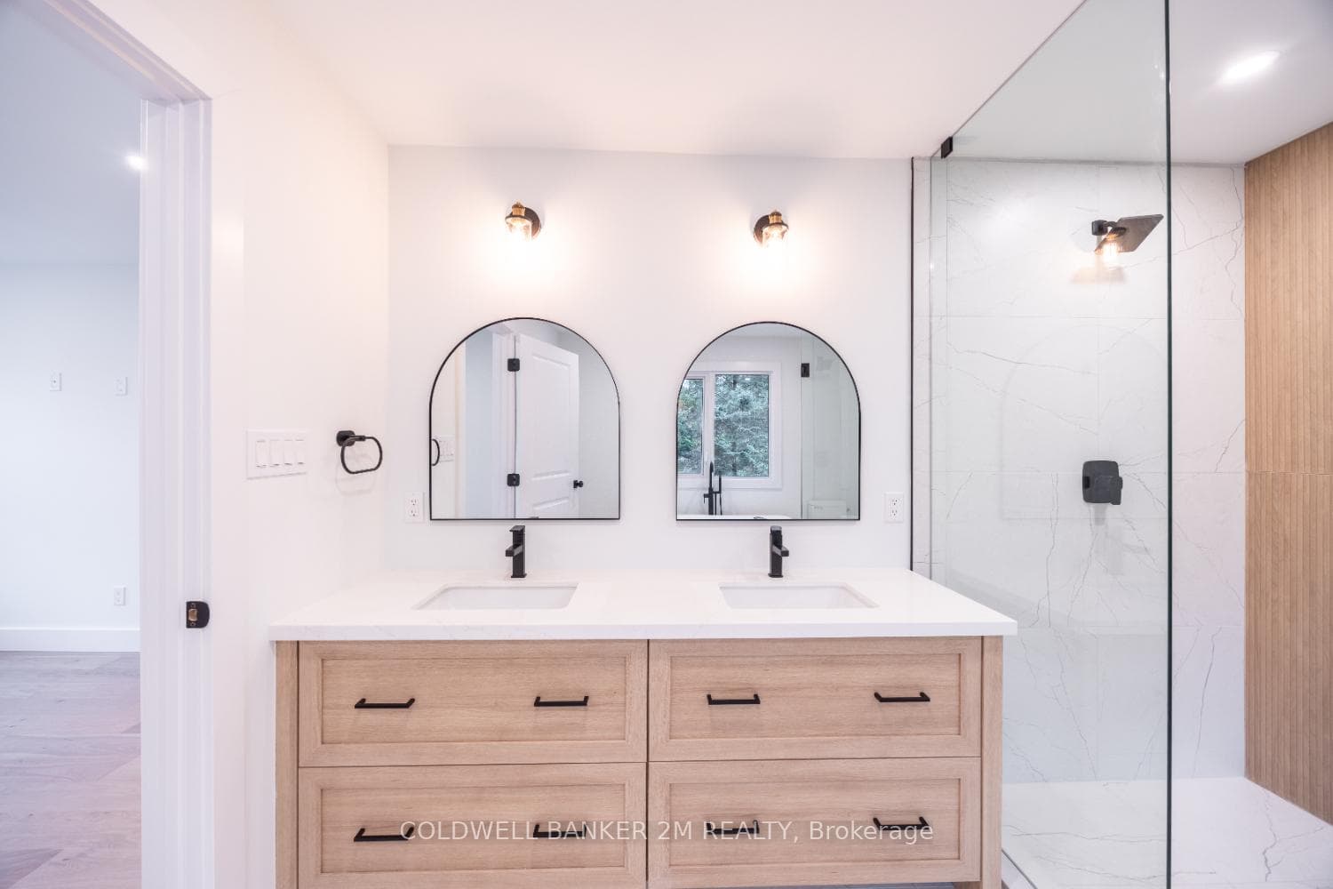 619 Alma Street photo 22