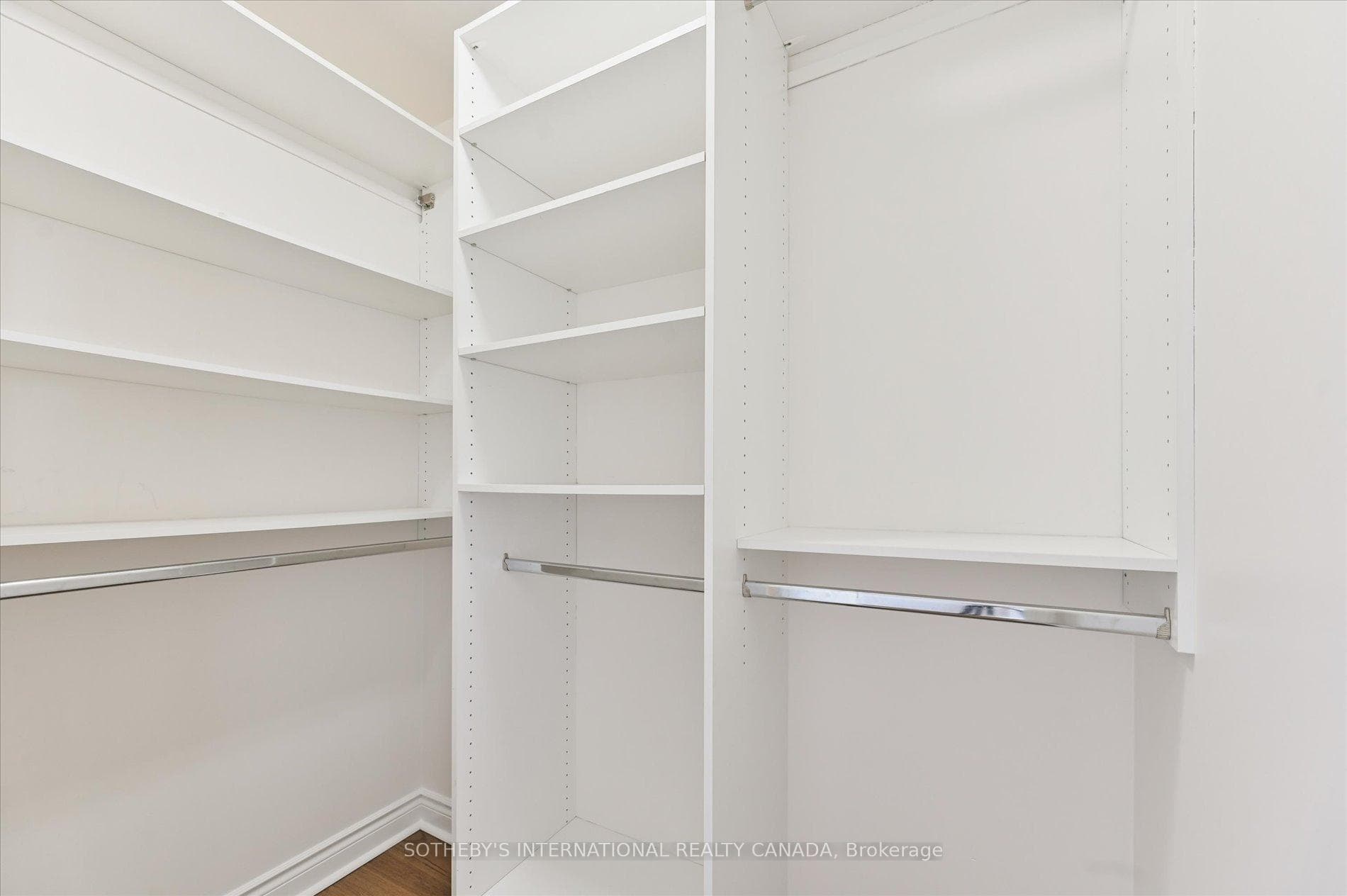 10 Delisle Avenue Unit 1101 photo 16