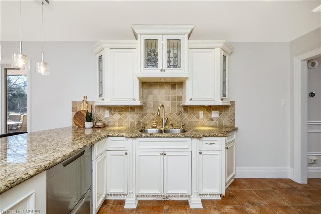 5 OAK RIDGE Drive photo 22