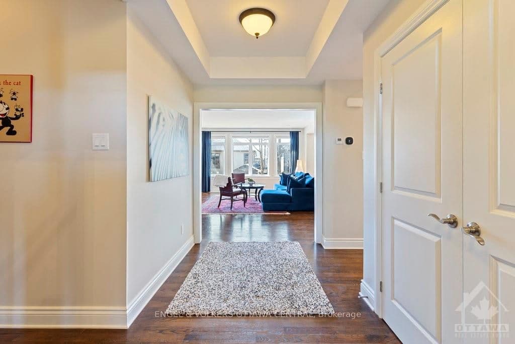 75 ROCHELLE Drive photo 5
