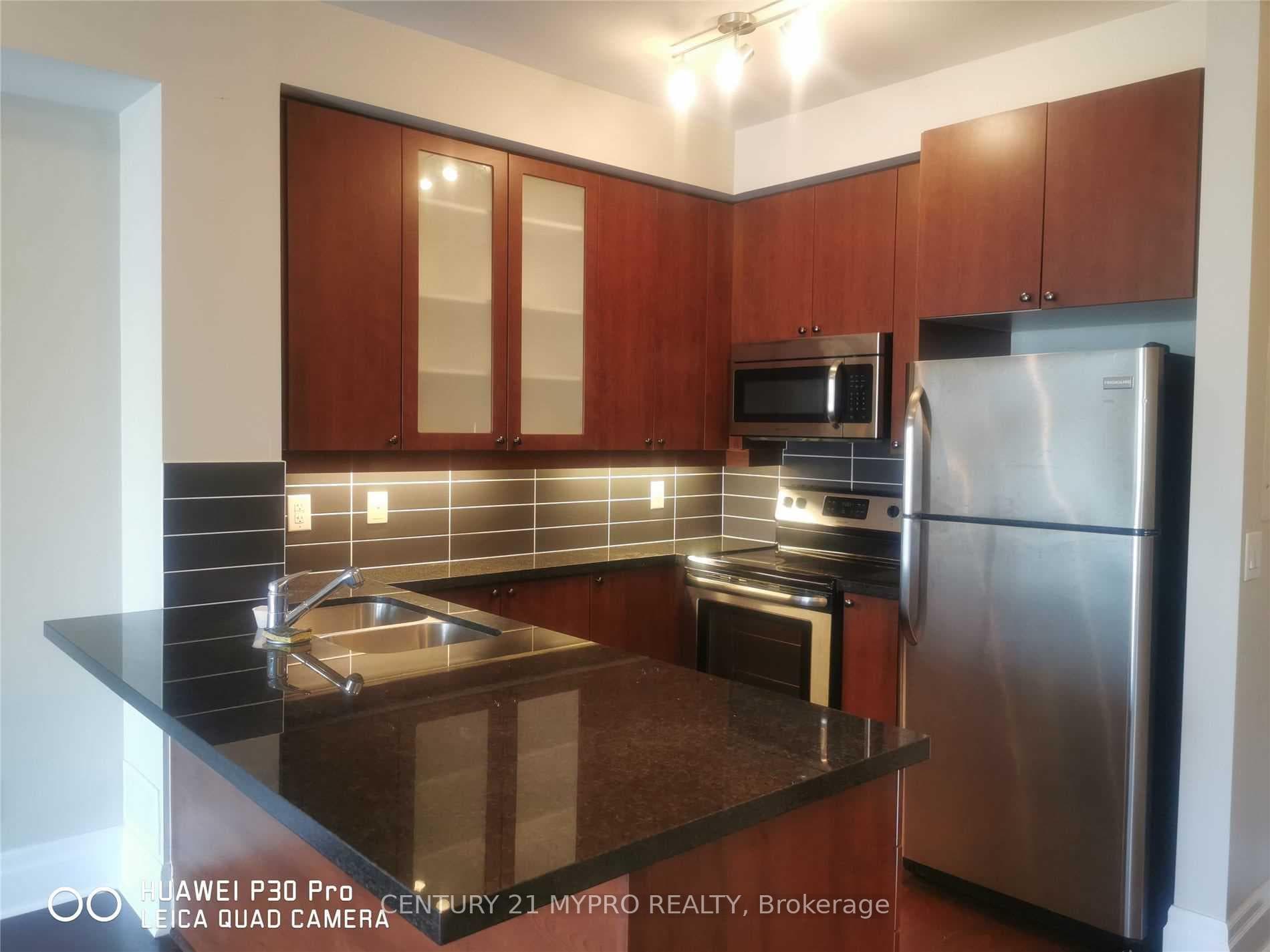 131 Upper Duke Crescent Unit 217 photo 2