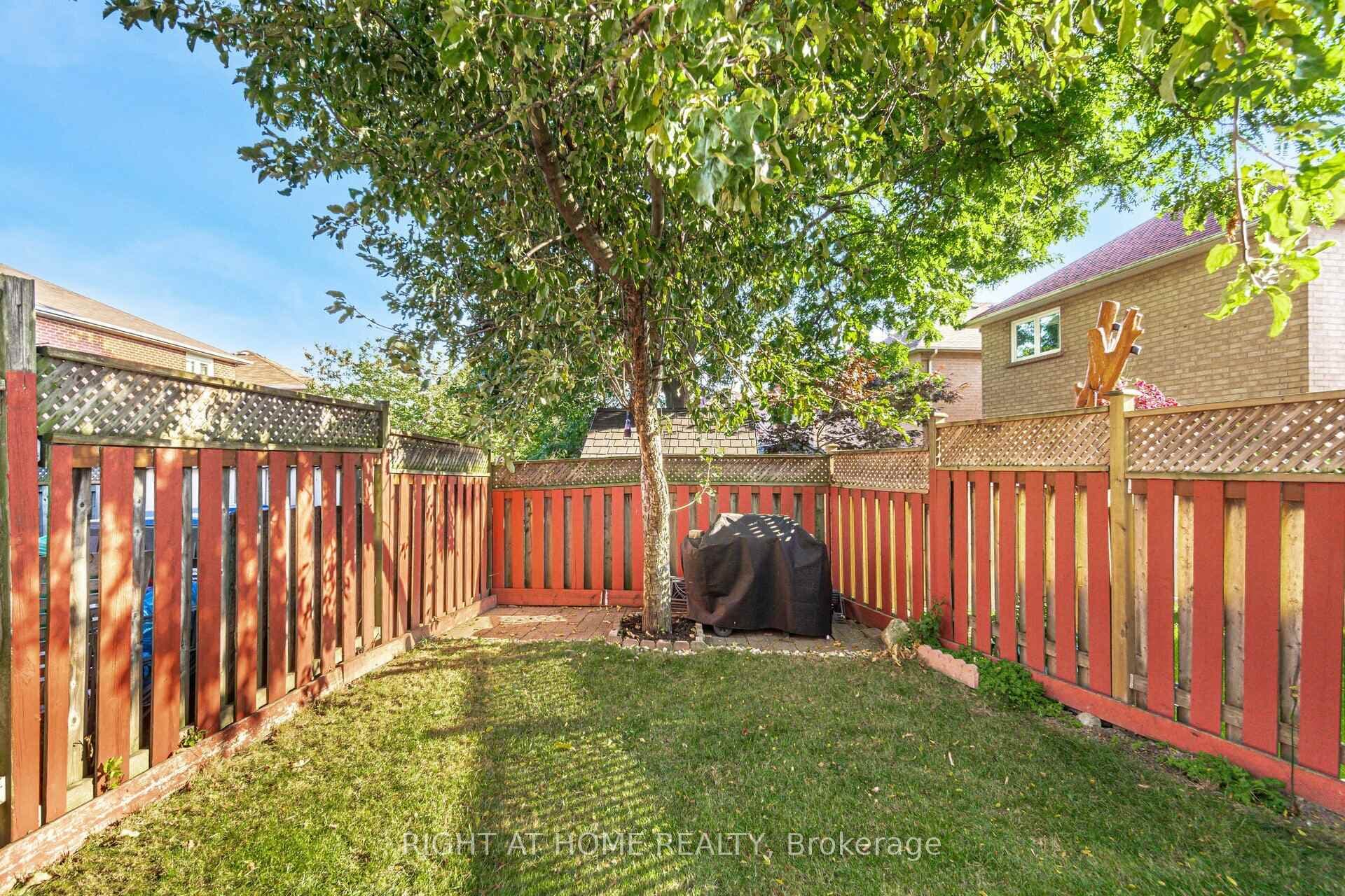 5587 Whistler Crescent photo 36