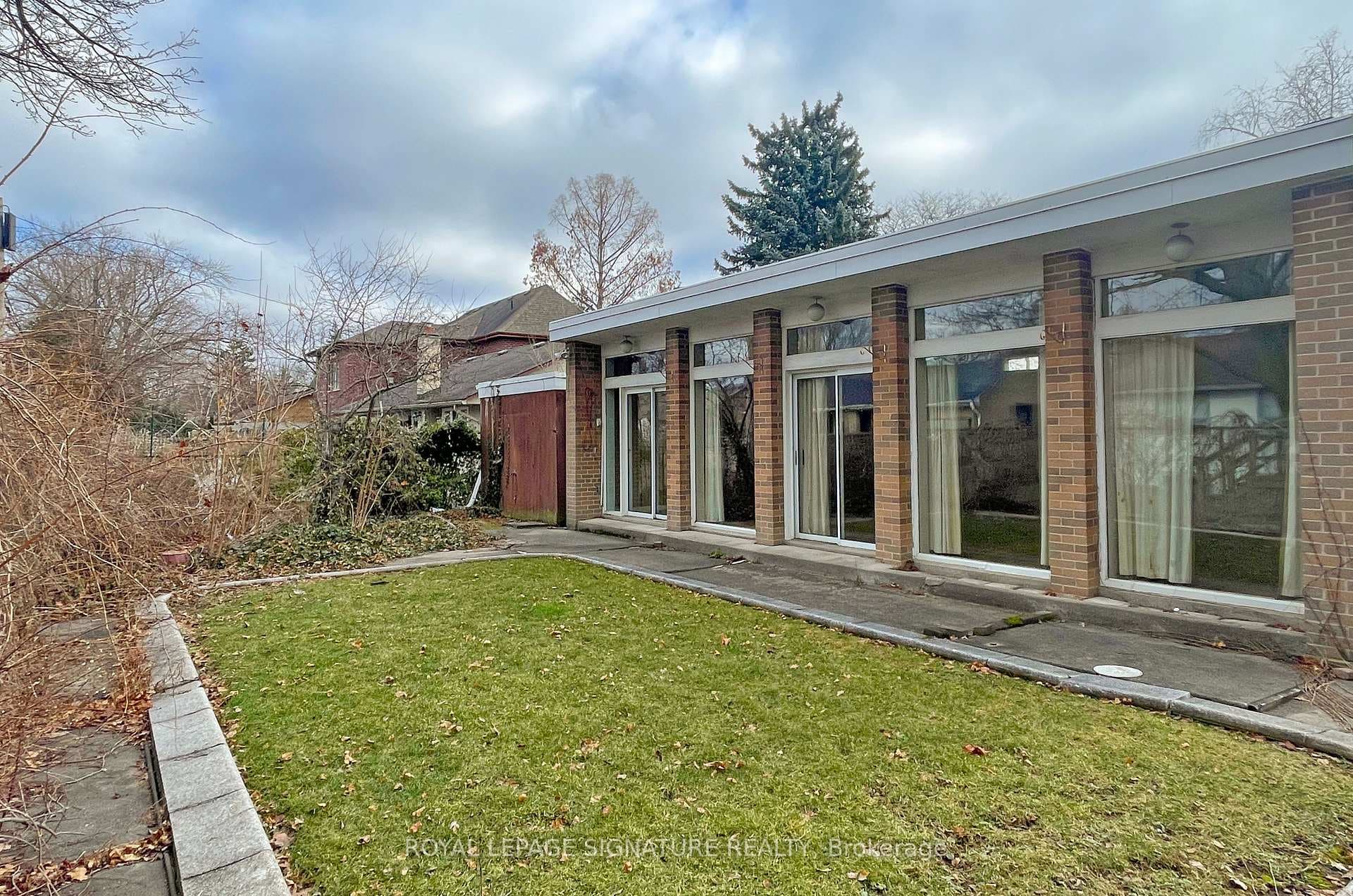 22 Chatfield Drive photo 28