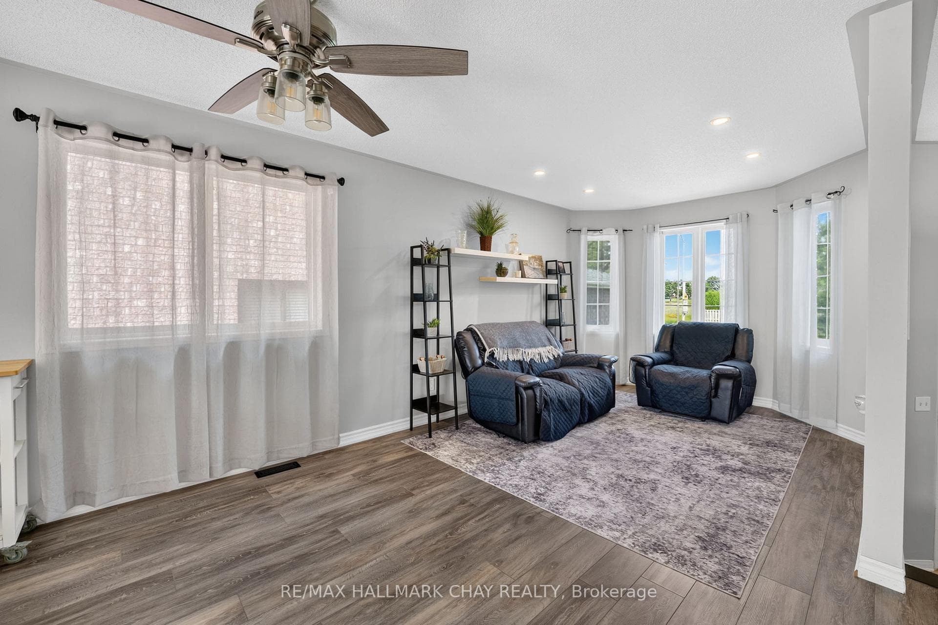 41 Hodgson Drive photo 8