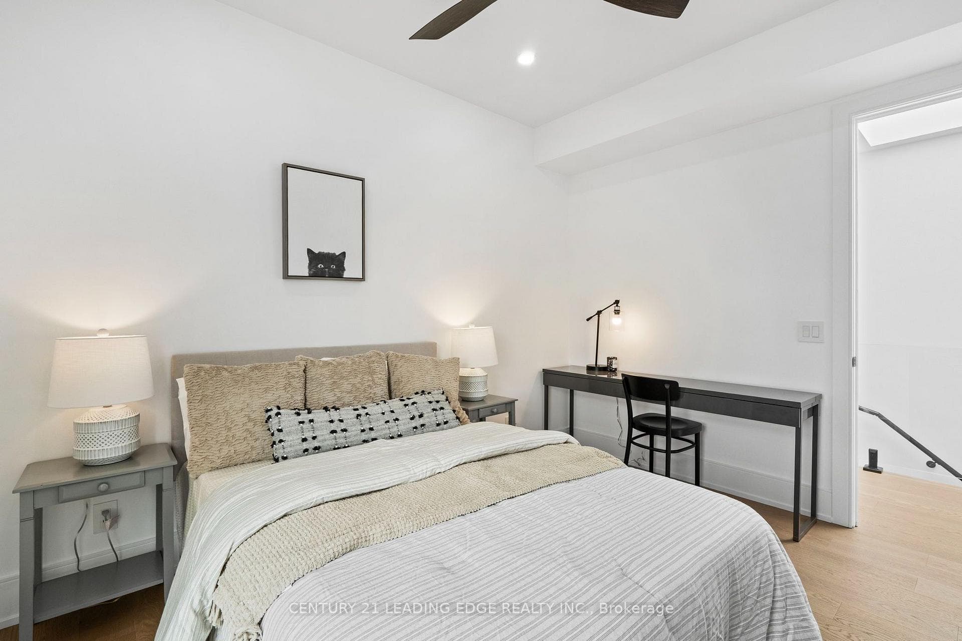 147 Durant Avenue photo 18