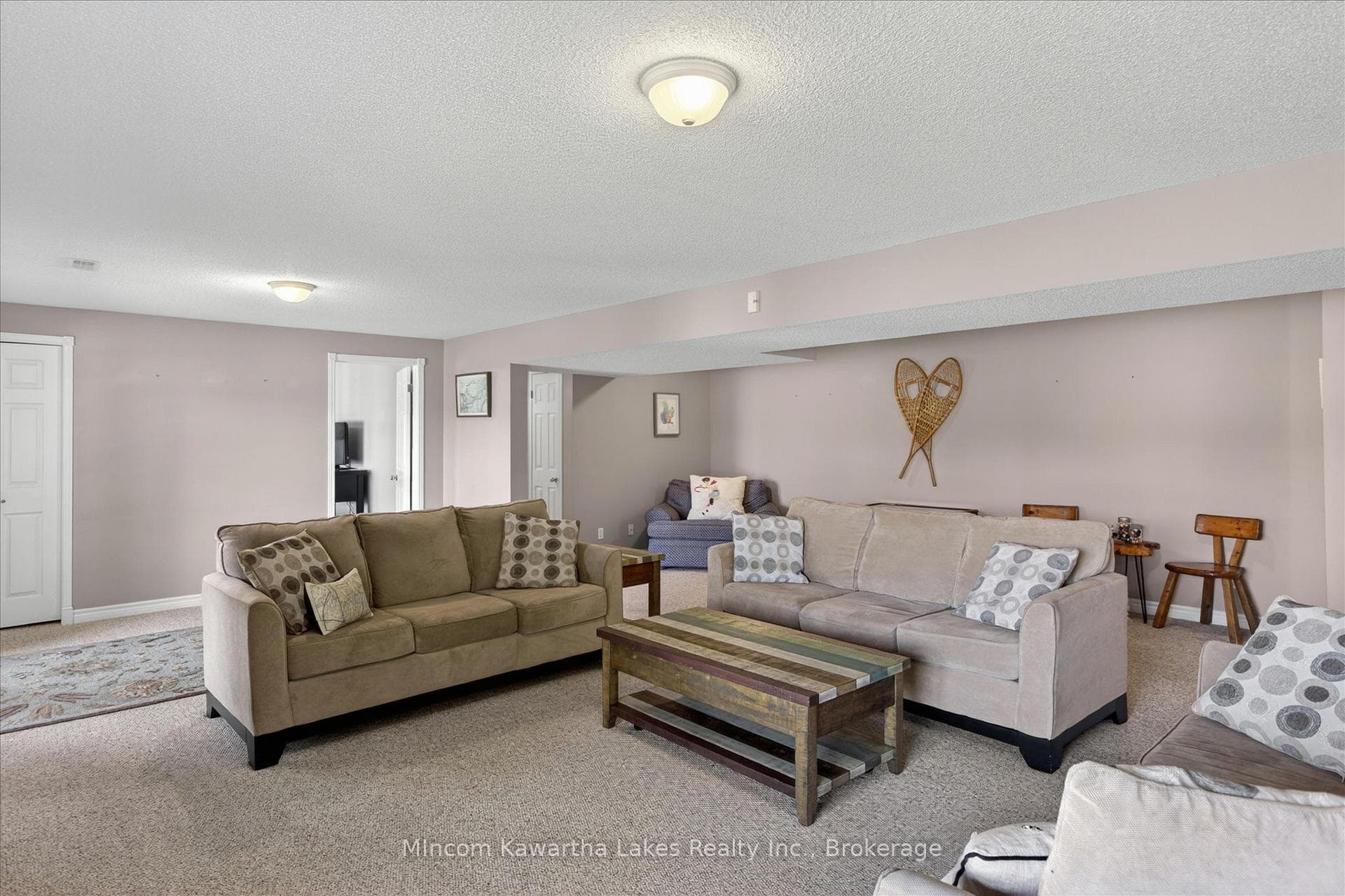 46 LAWRENCE Street photo 29