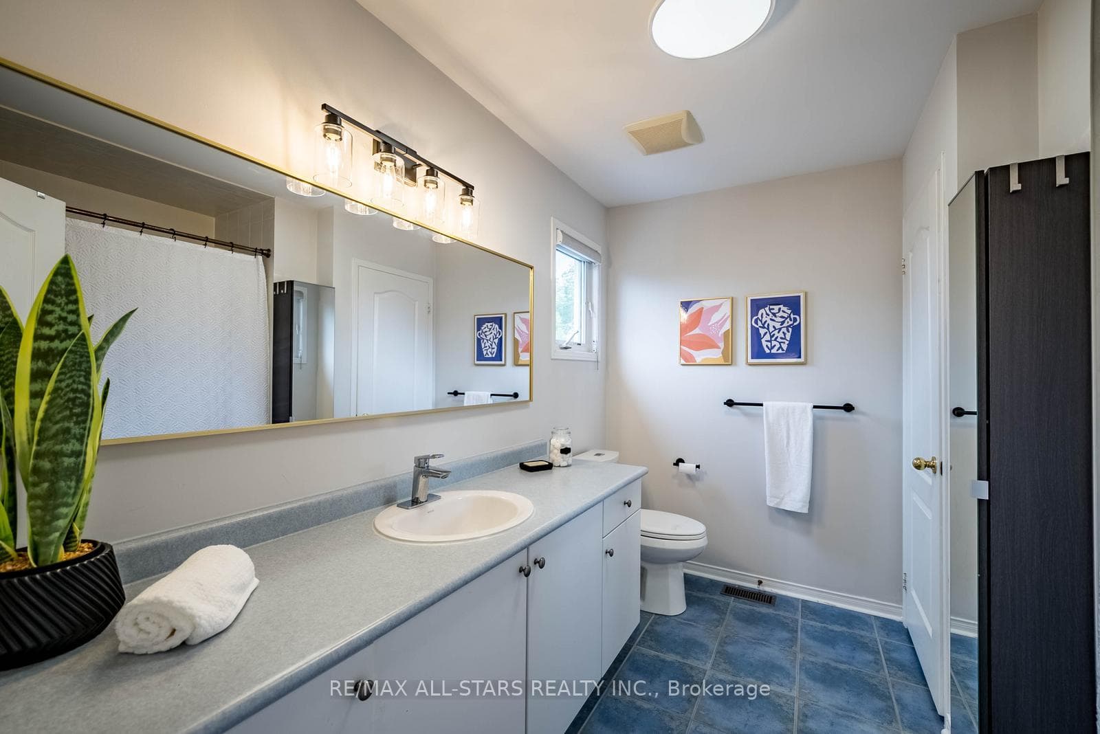 406 Reeves Way Boulevard photo 25